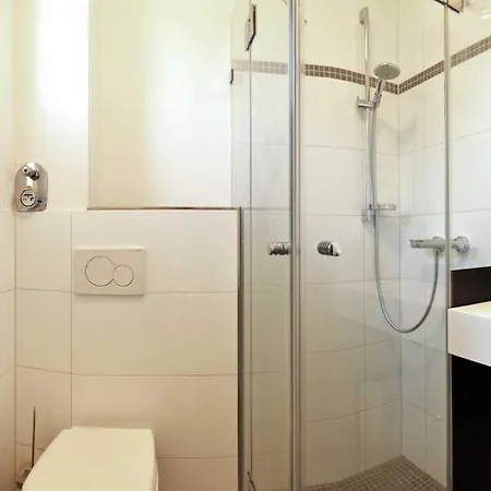 Semesterbostad Doppelhaeuser Zum Reetmoor Haus Hannah *